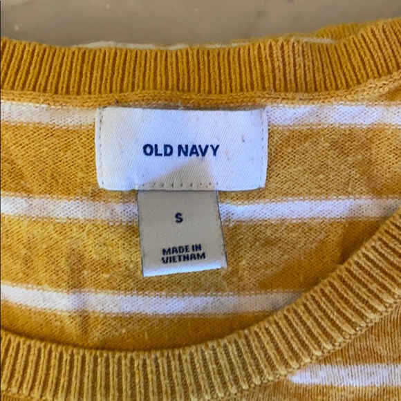 Old Navy Sweater Size S - Picture 3 of 4